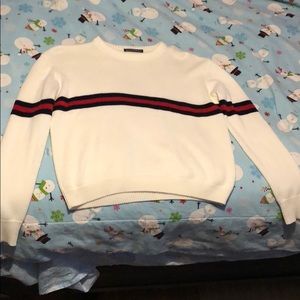 Brandy Melville Sweaters - Very Cute Sweater Brandy Melville Sweaters - Very Cute Sweater